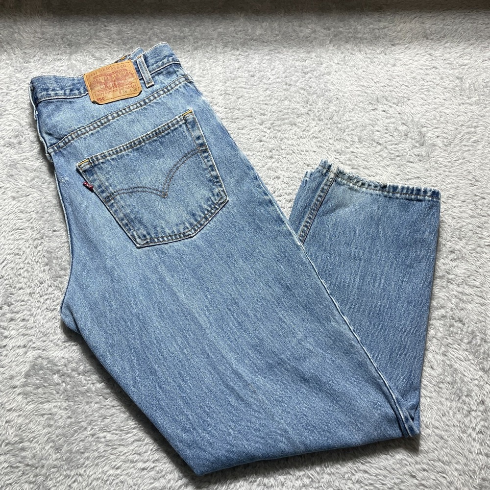 Vintage Levi's 550 Jeans Men's 38x30 Relaxed Fit Tapered Leg Made in Canada Y2K